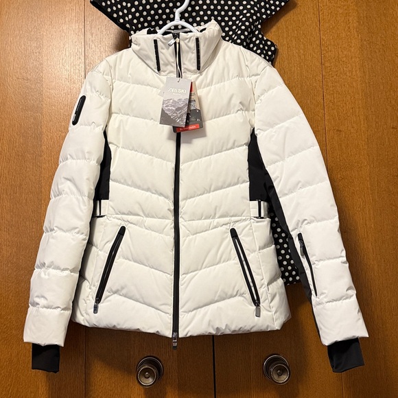 Zara White and Black Ski Jacket - Picture 4 of 8